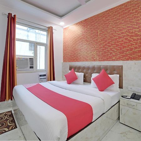 Hotel O Kanak Palace ニューデリー エクステリア 写真